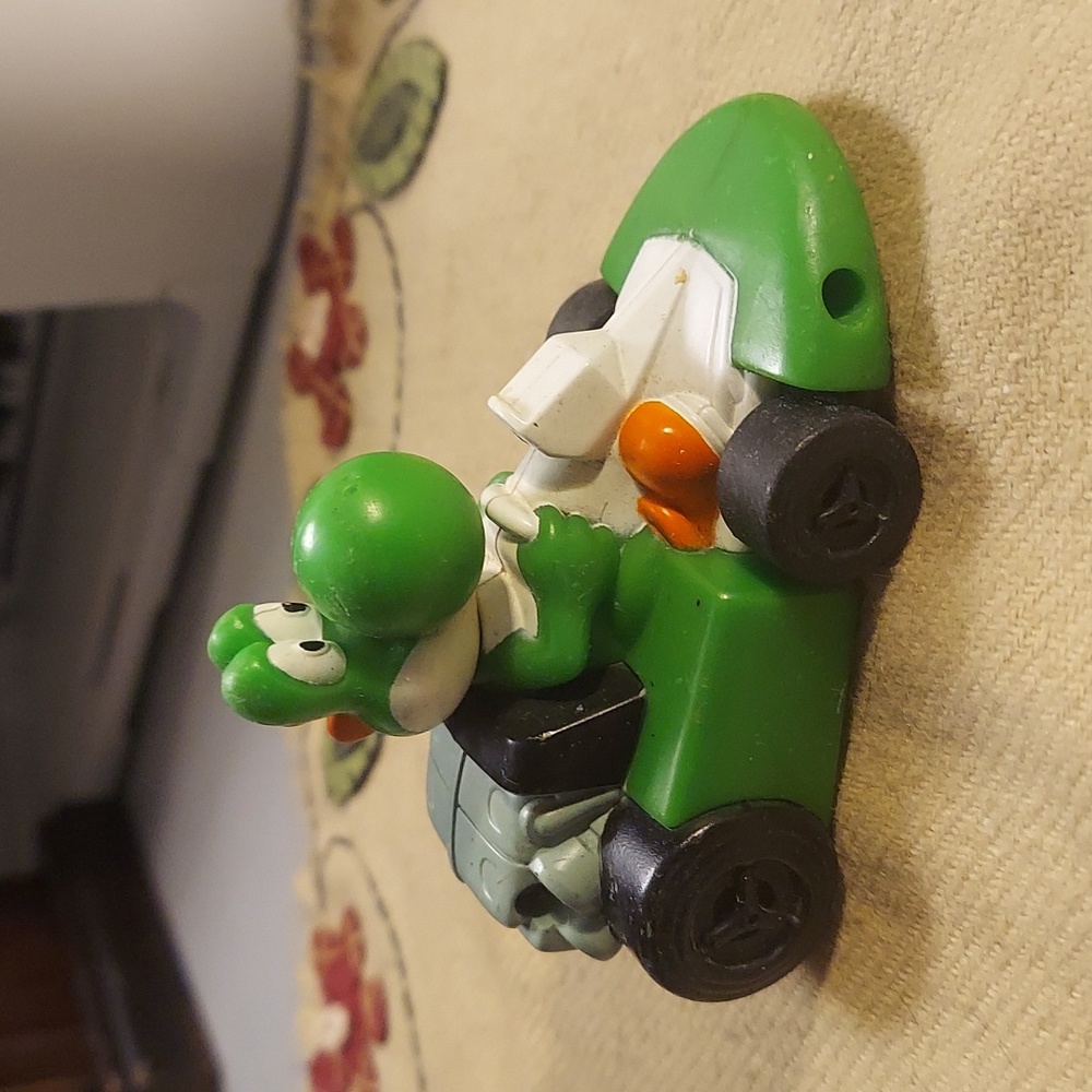 ❤️ Mario Kart Tomy 2008 Yoshi Kart Nintendo